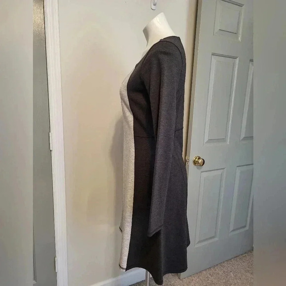 Athleta Whereupon Colorblock Fit & Flare V-Neck Zip Ponte Athleisure Dress(S) - Picture 3 of 9